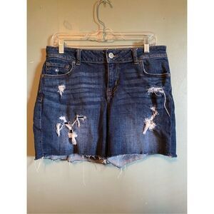 Maurice’s Dark Wash Jean Shorts Size 10